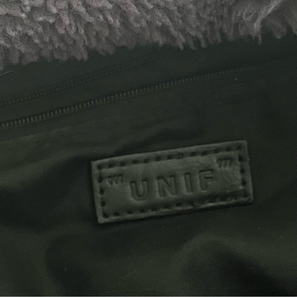 unif faye large fluffy bag in purple - Picture 5 of 8